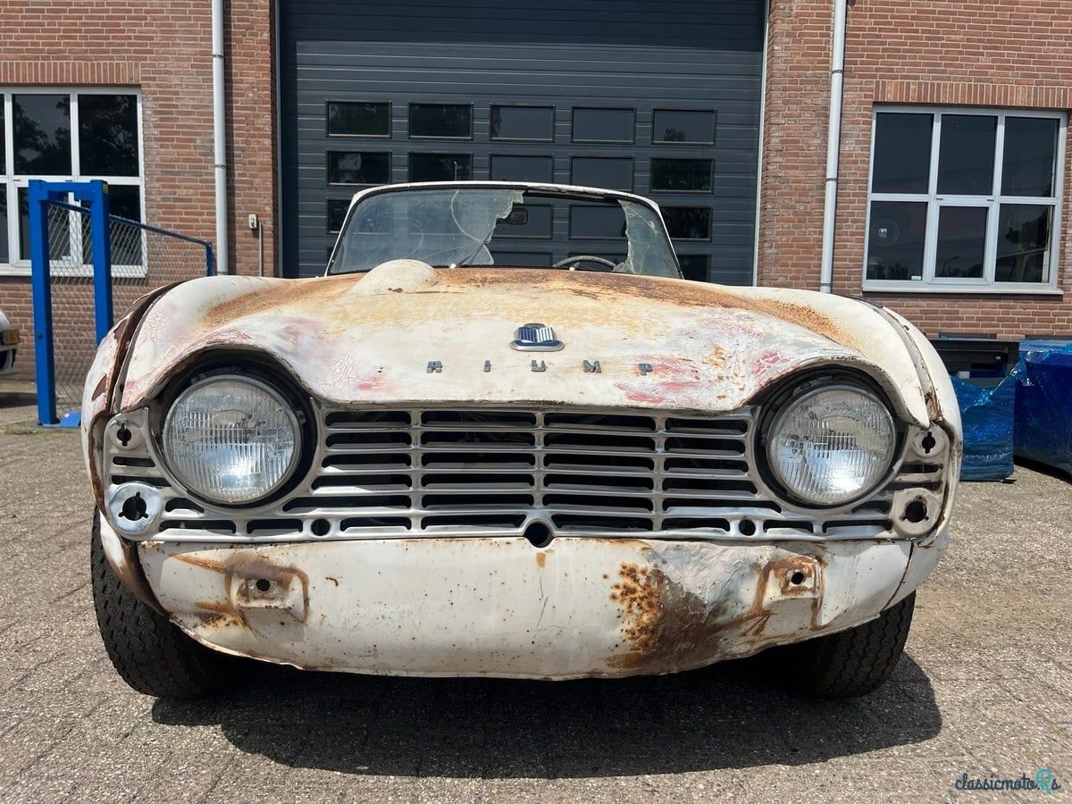 1963' Triumph TR4 photo #2