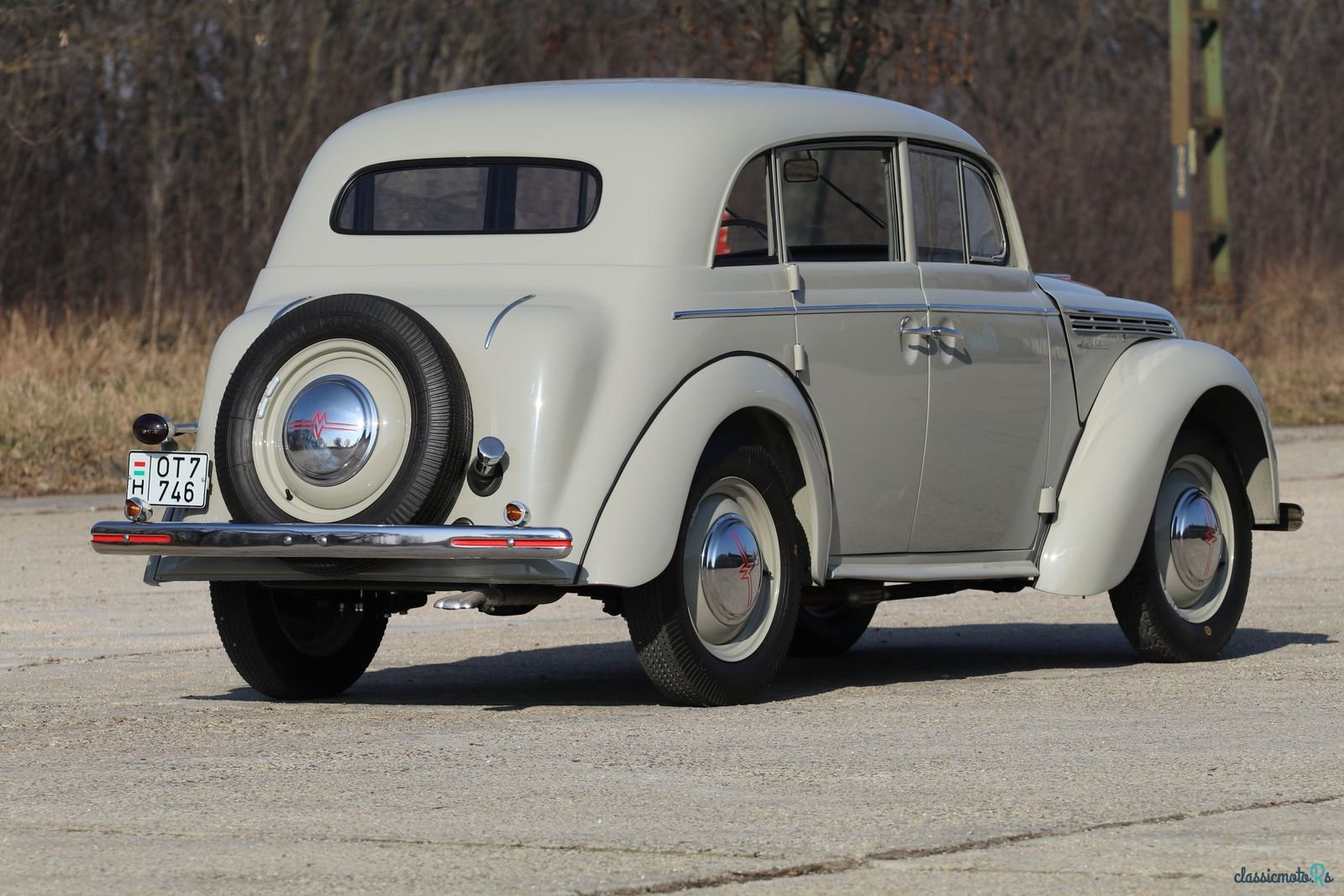 1949' Moskvitch 400 photo #1