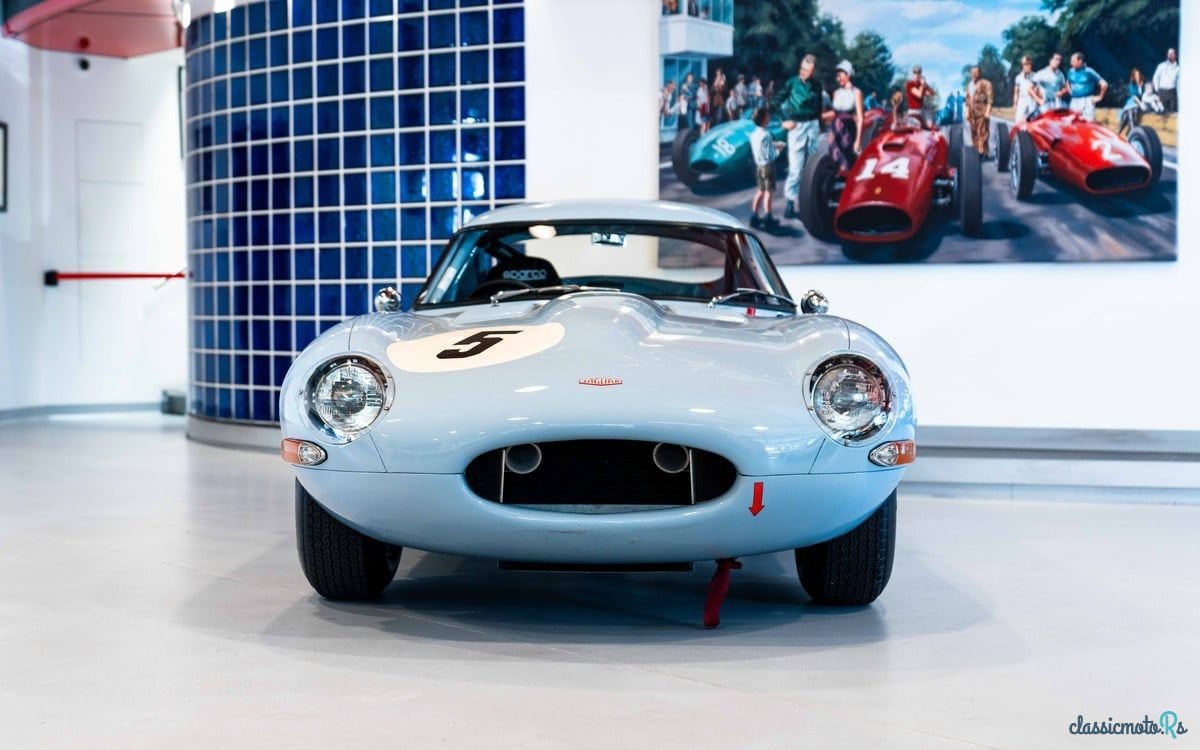 1964' Jaguar E-Type photo #2