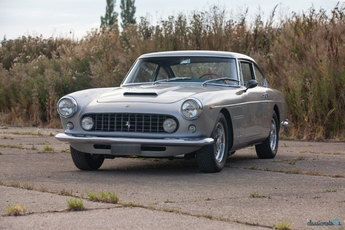 1961' Ferrari 250 photo #3