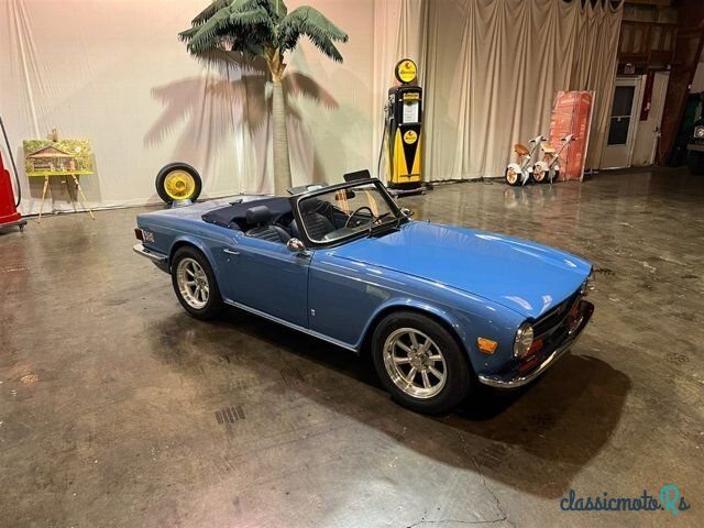 1974' Triumph TR6 photo #4