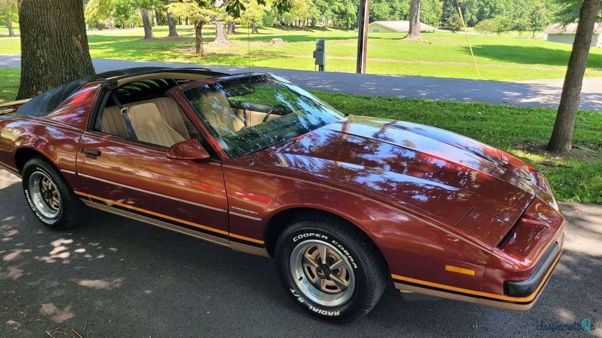 1986' Pontiac Firebird photo #2