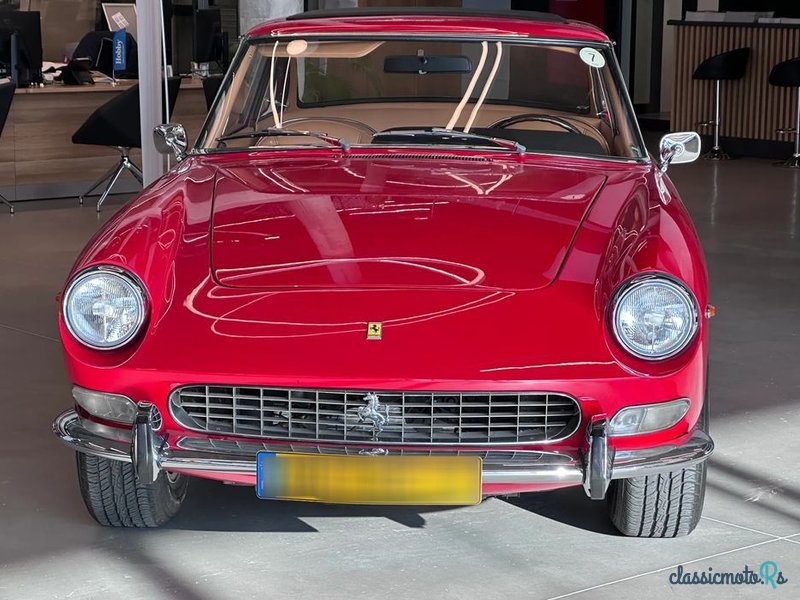 1967' Ferrari 330 photo #2