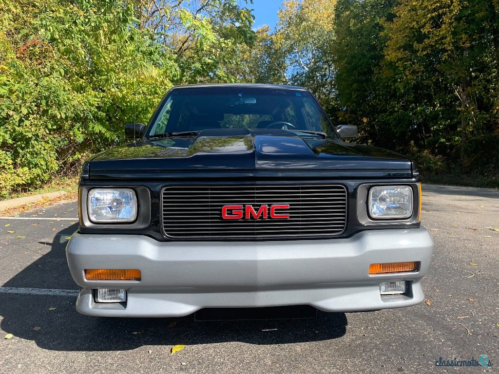 1991' GMC Typhoon photo #3
