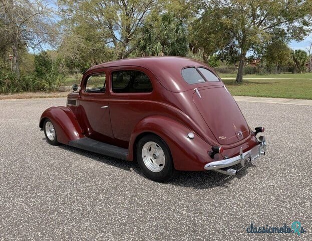 1937' Ford photo #3
