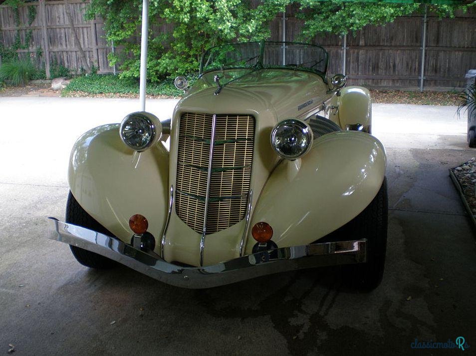 1936' Auburn photo #6