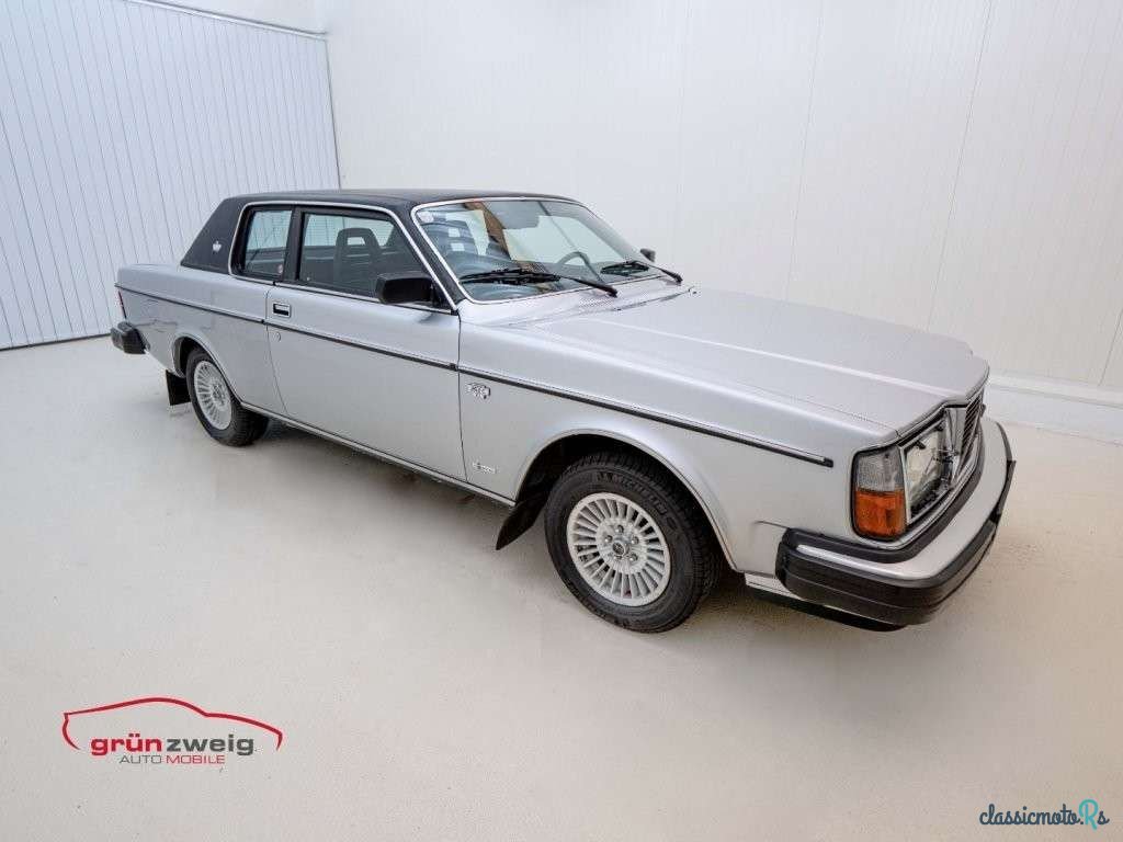 1979' Volvo 262 C photo #3