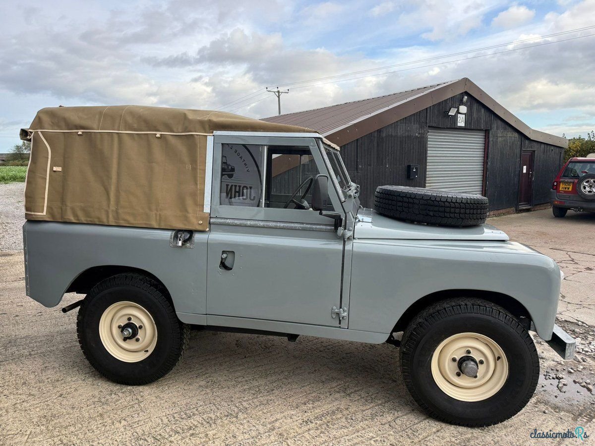 1968' Land Rover Series 2A photo #5