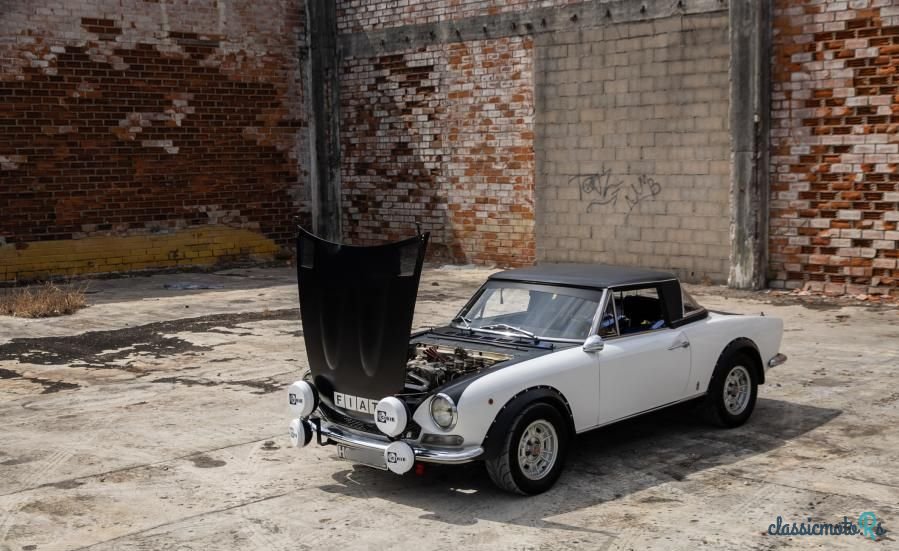 1972' Fiat 124 photo #6