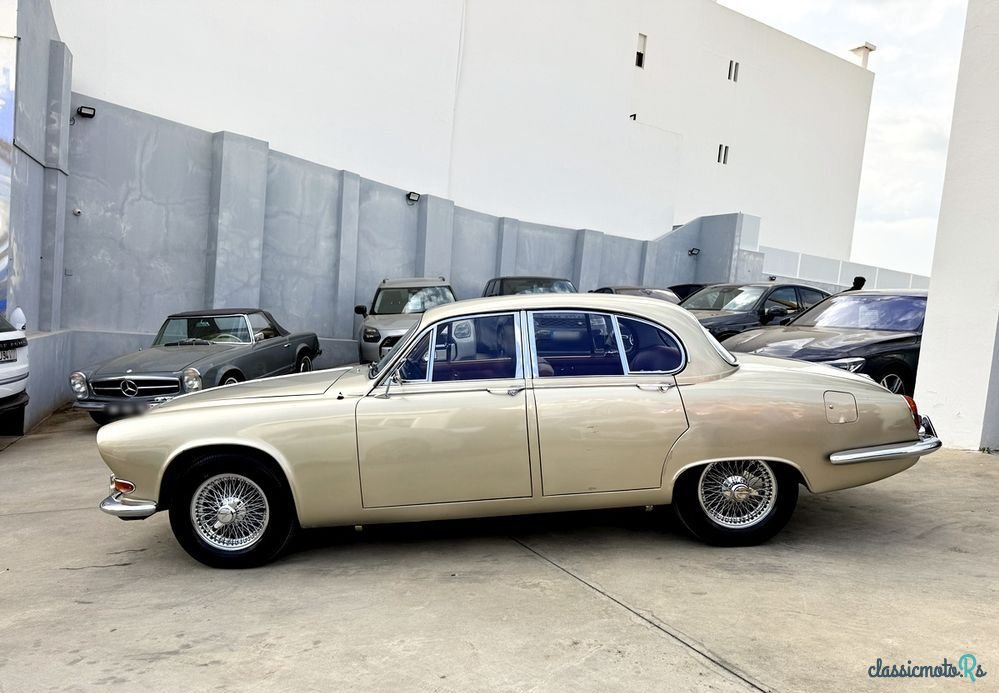 1968' Jaguar 420G photo #6