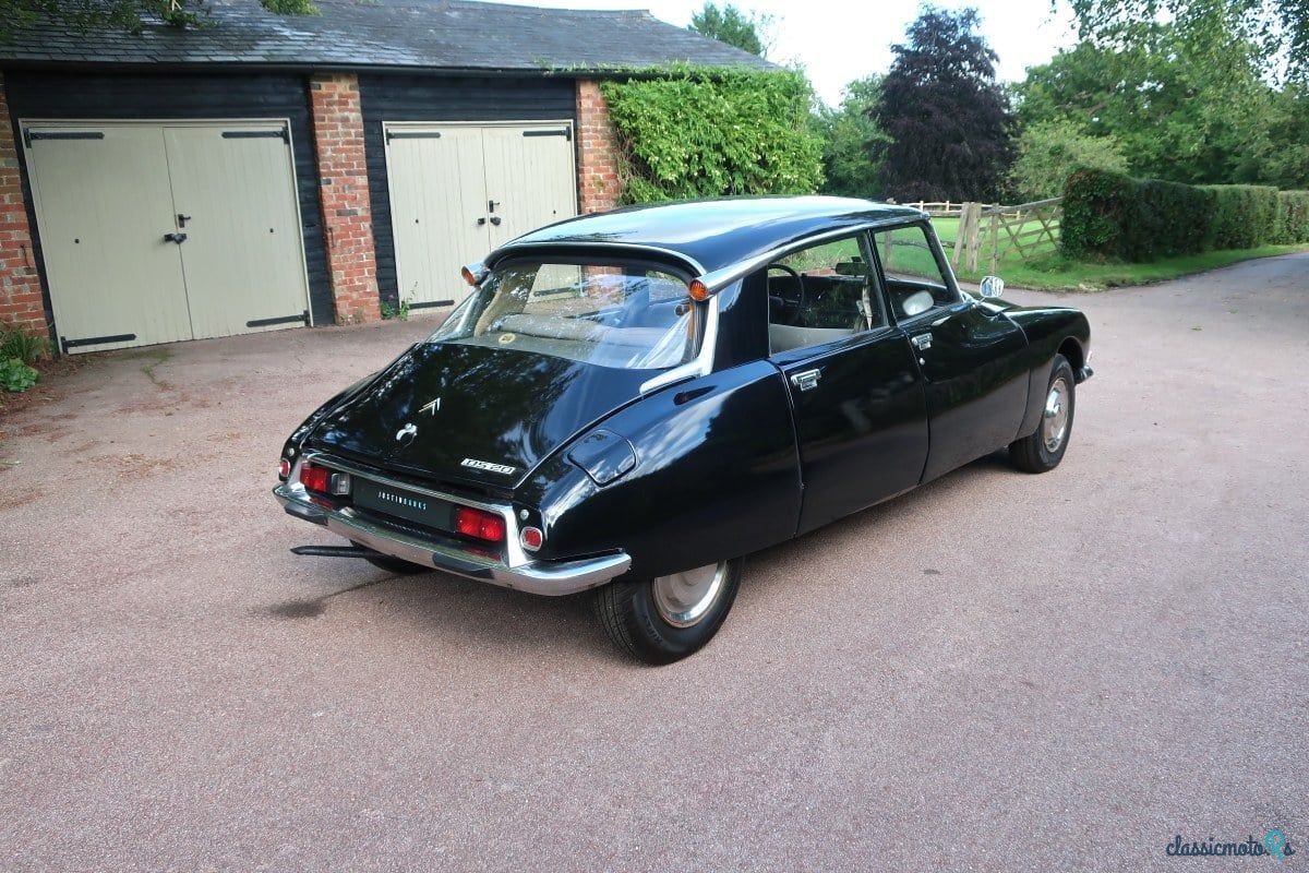 1972' Citroen DS photo #3