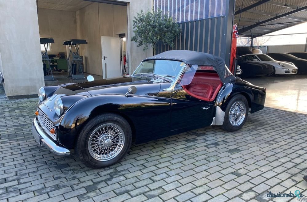 1960' Triumph TR3 photo #2