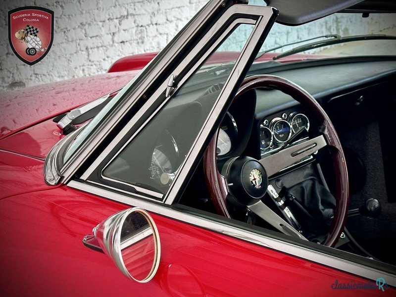 1980' Alfa Romeo Spider photo #4