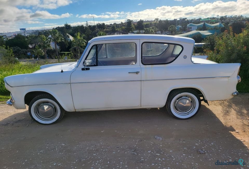 1967' Ford Anglia photo #1