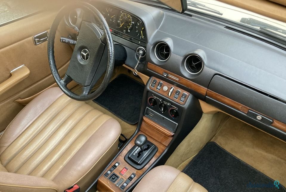 1973' Mercedes-Benz 240 photo #2