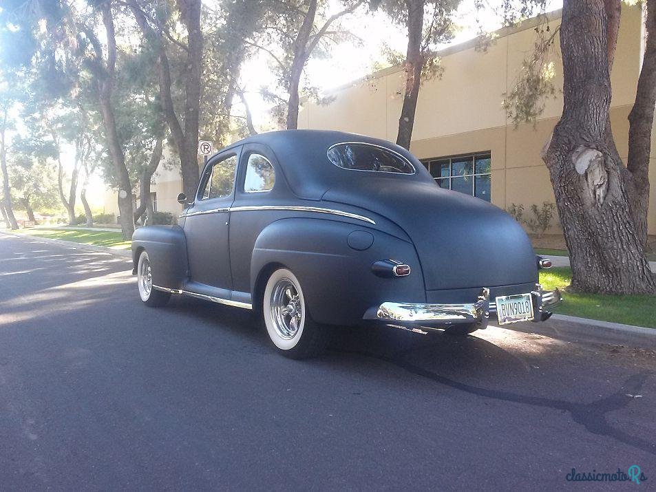 1948' Ford Super Deluxe photo #2