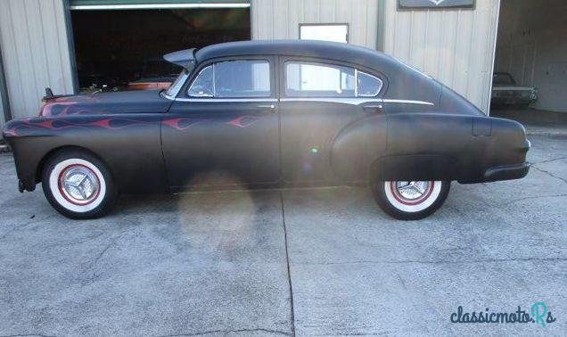 1950' Pontiac Streamliner photo #2