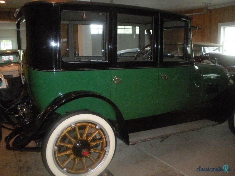 1920' Oldsmobile Model 37 photo #5
