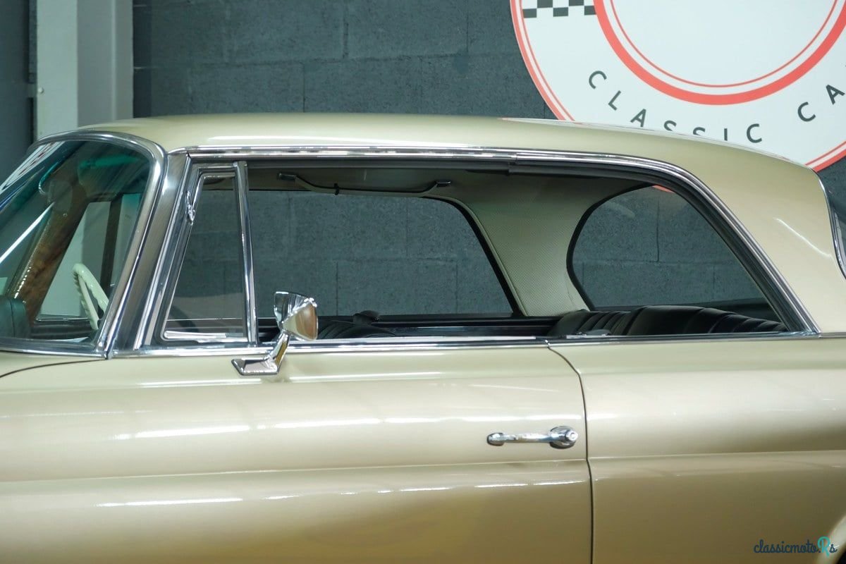 1968' Mercedes-Benz 280 photo #3