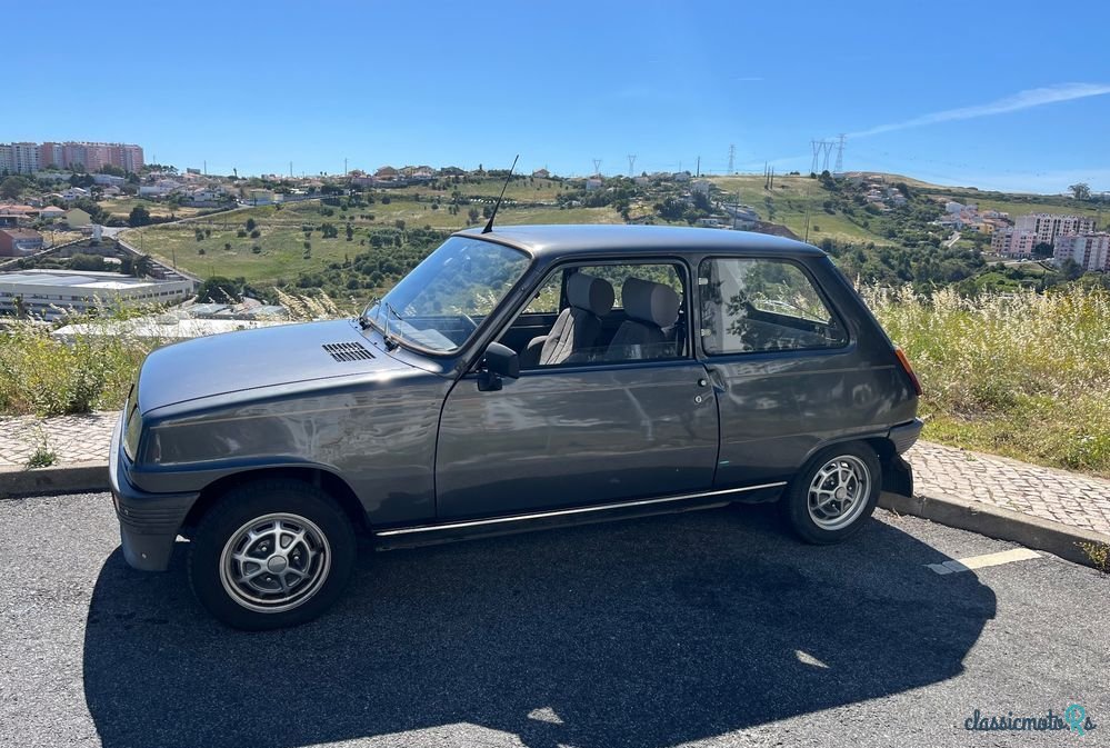 1985' Renault 5 1.1 Gtl photo #2