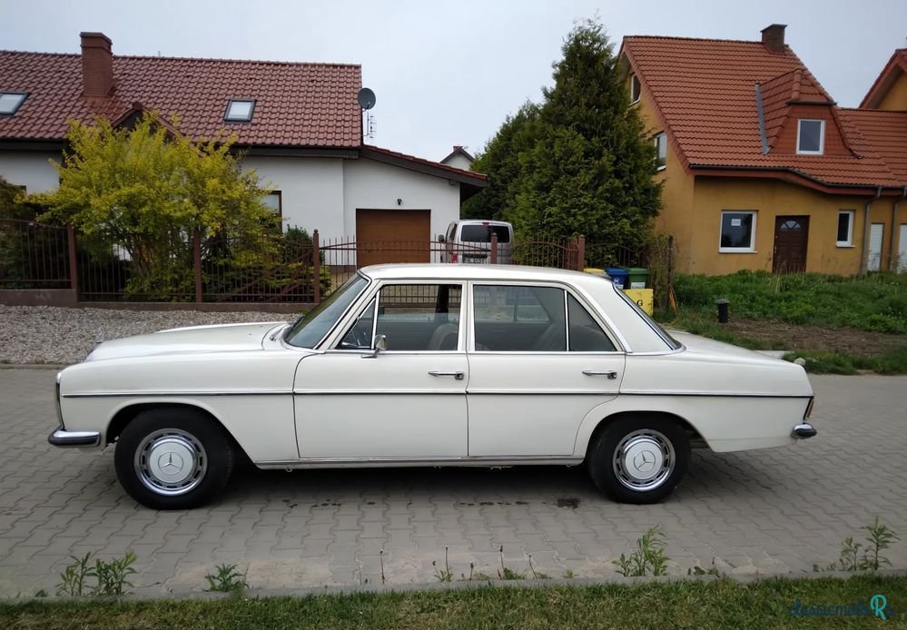 1970' Mercedes-Benz W114 photo #3