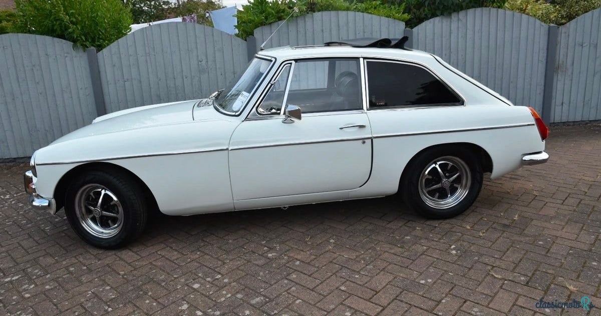 1973' MG MGB photo #6