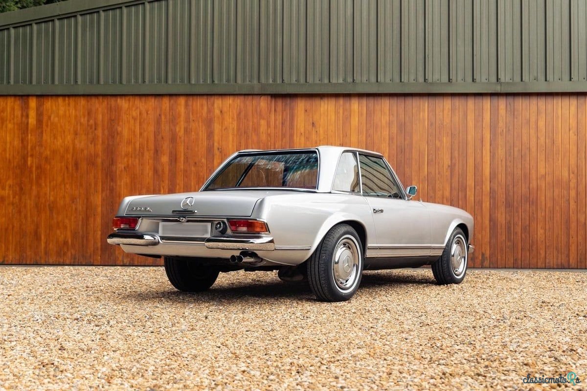 1967' Mercedes-Benz 250 photo #4