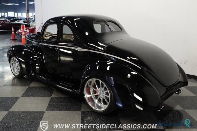 1940' Ford photo #6