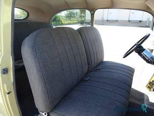 1942' Ford Deluxe Tudor Deluxe photo #3