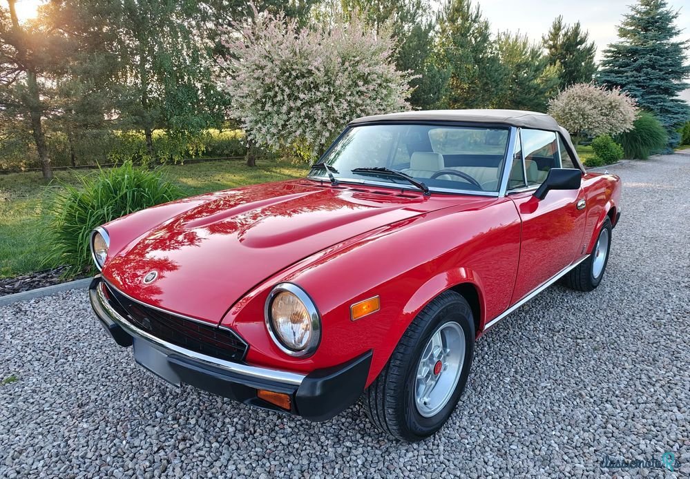 1980' Fiat 124 Spider photo #2