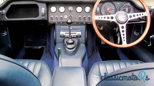 1965' Jaguar E Type photo #1