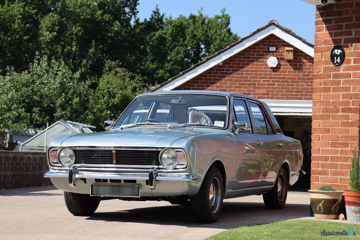 1967' Ford Cortina photo #6