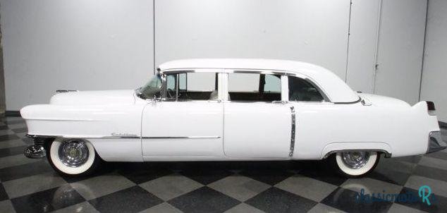1954' Cadillac Fleetwood photo #1
