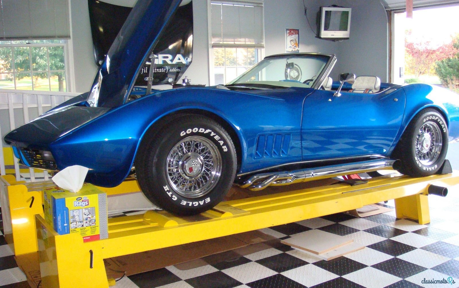 1969' Chevrolet Corvette photo #3