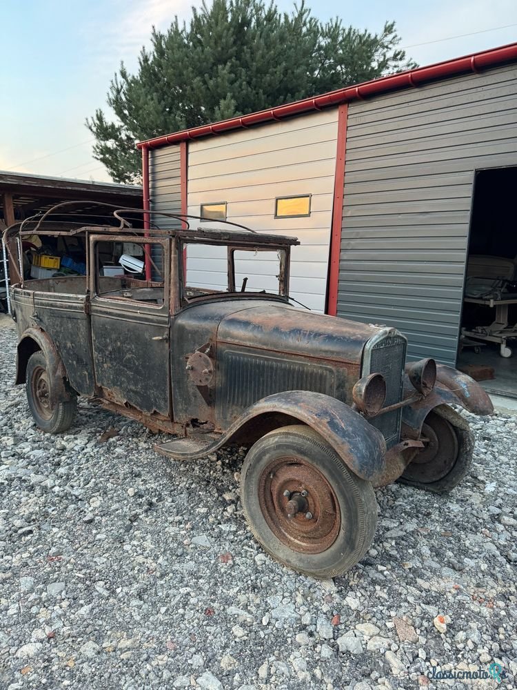 1937' Peugeot 201 photo #2