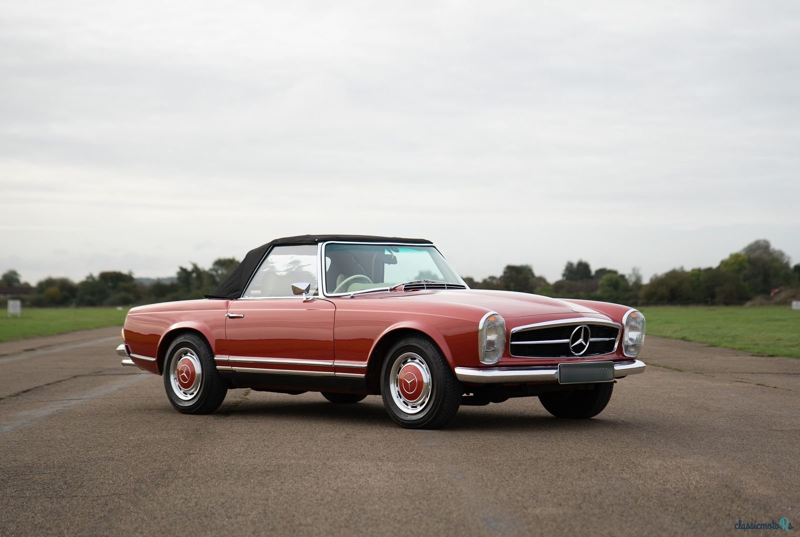 1970' Mercedes-Benz 280 Sl Pagoda photo #2