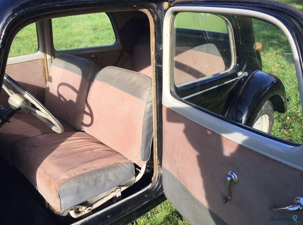 1955' Citroen Traction photo #1