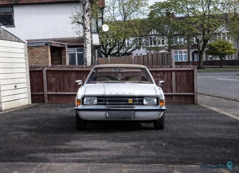 1974' Ford Cortina photo #6
