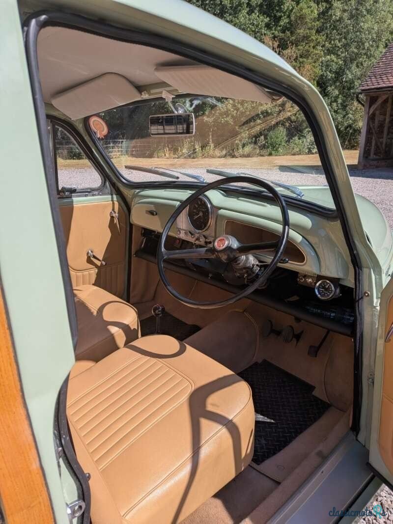 1968' Morris Minor photo #3