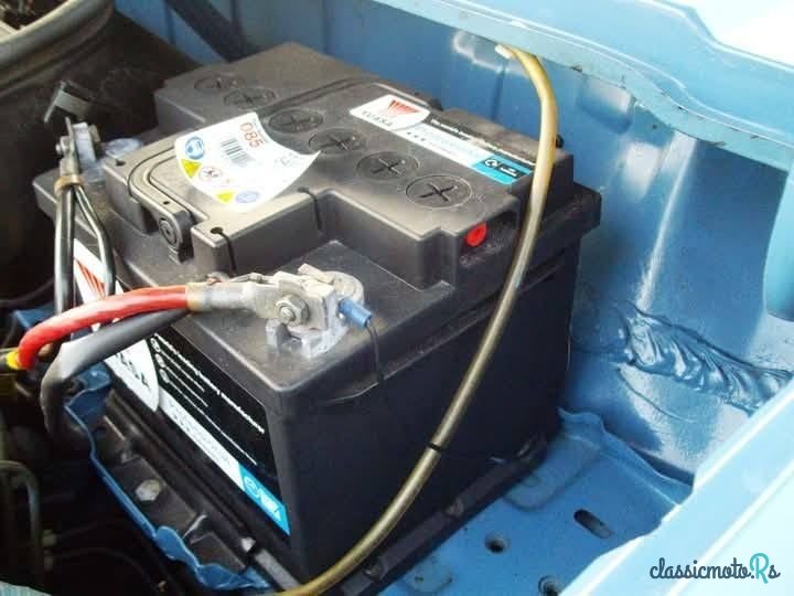 1982' Ford Escort photo #3