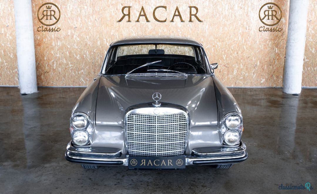 1968' Mercedes-Benz 280 photo #1