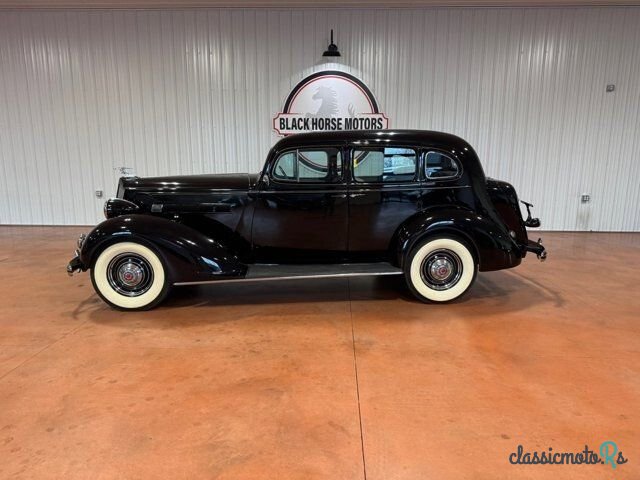 1935' Packard One Twenty photo #1