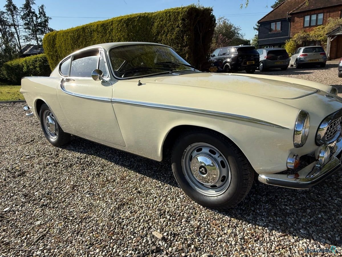 1966' Volvo V70 photo #1