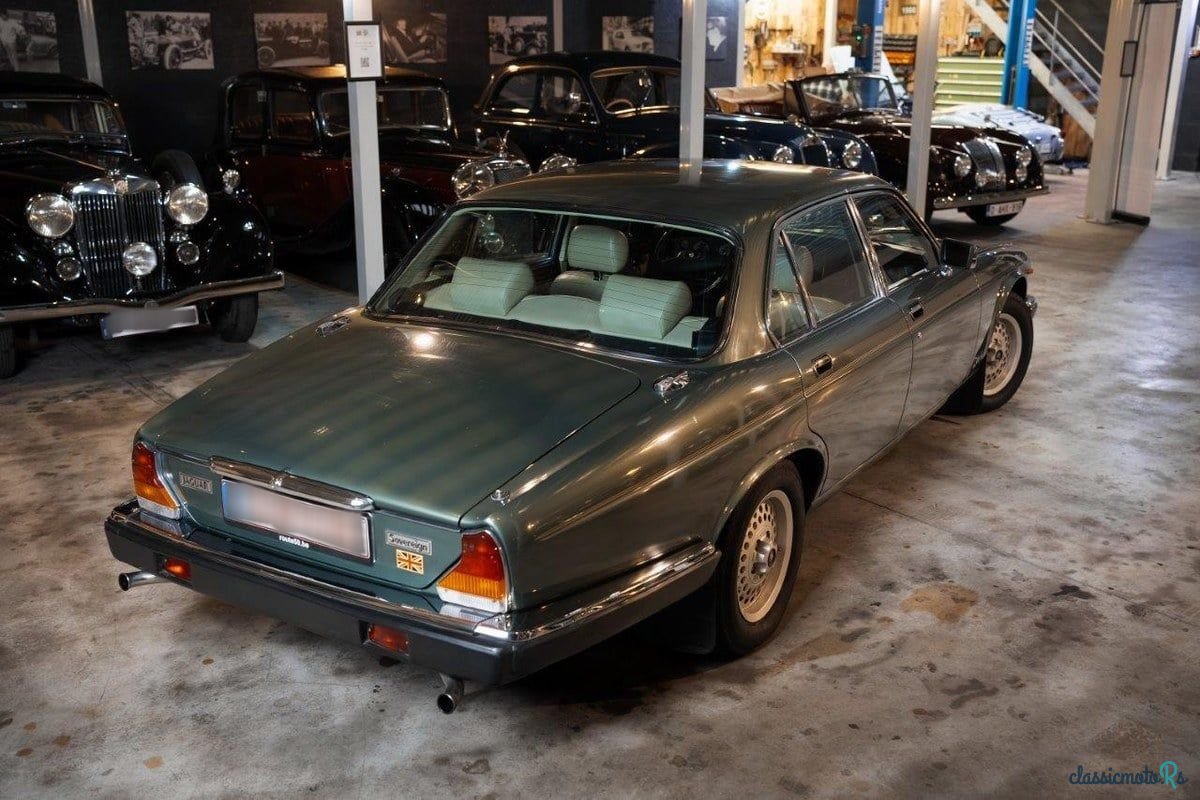 1985' Jaguar XJ photo #5