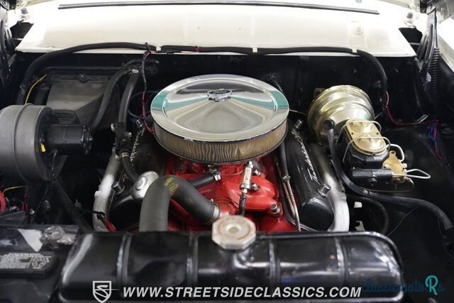 1955' Ford Fairlane photo #3