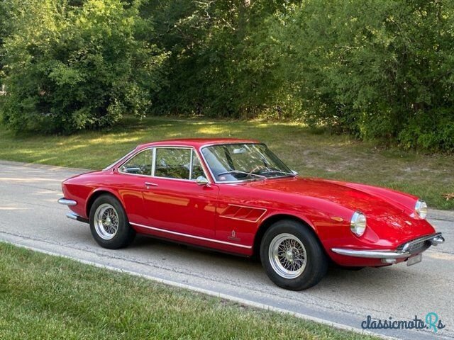 1967' Ferrari 330 photo #1