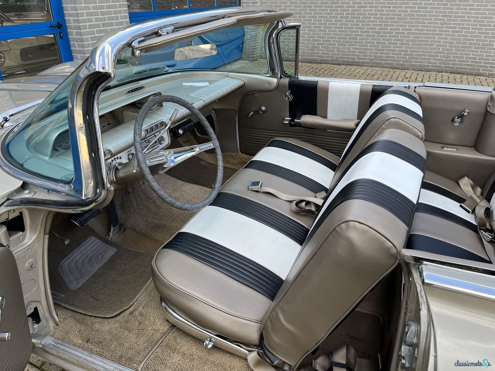 1960' Buick Le Sabre photo #6