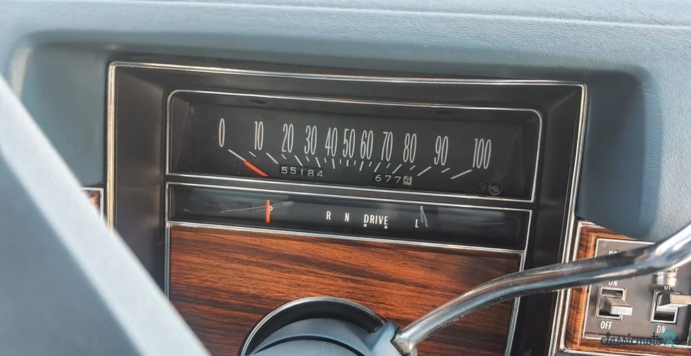 1976' Cadillac Deville photo #4