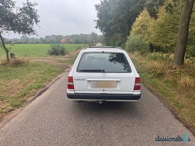 1989' Mercedes-Benz 230Te photo #6