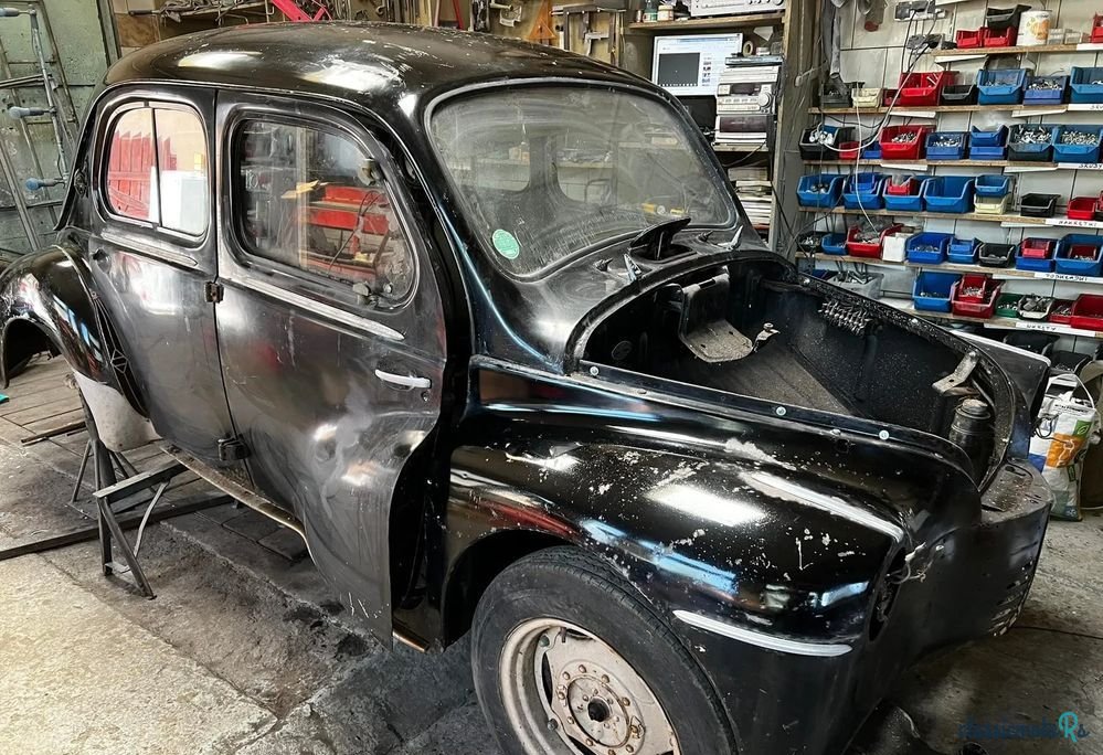 1949' Renault 4CV photo #2